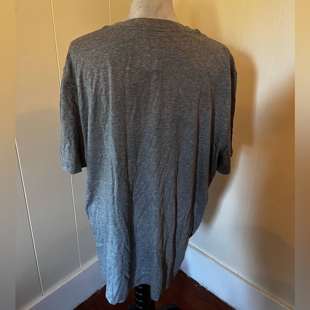 NWOT Brooks Brothers Heather Gray T Shirt, Size XL - Picture 2 of 3